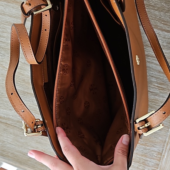 Tory Burch Saffiano Leather Tote Bag - Picture 3 of 7